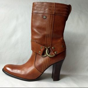 Women’s Harley Davidson leather boots.